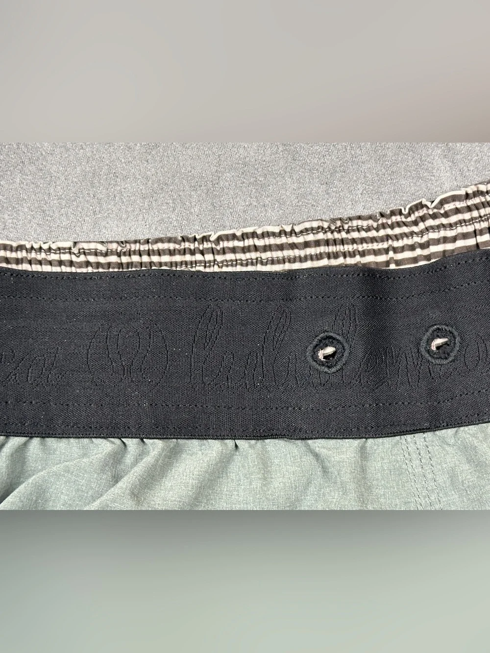 Lululemon Go The Distance Reversible Shorts Stripe Mink Berry Gray 10